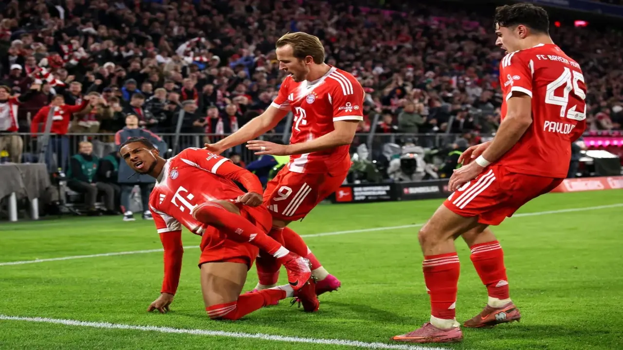 سر رفع بايرن ميونخ ببغاء في احتفالات التتويج بلقب الدوري الألماني عوضاً عن الكأس